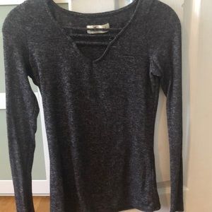 Women’s gray long sleeve